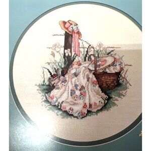 Leisure Arts "Summers Remembered" Cross Stitch Pattern Leaflet By Paula Vaughan